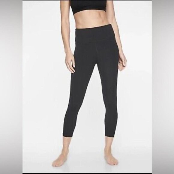 Athleta Womens Size Small Elation Capri Tight Leggings Black Mid Rise Yoga Crop - Picture 1 of 12